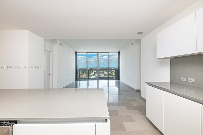 Building Photo - 88 SW 7th St