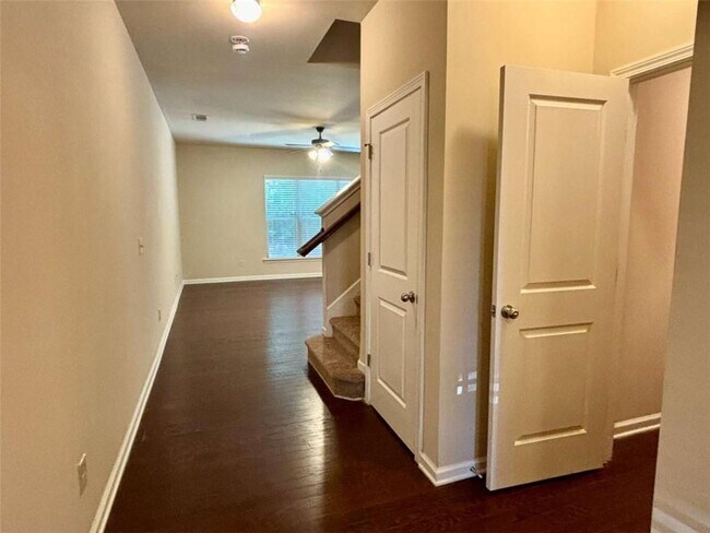Building Photo - 1344 Brookmere Way