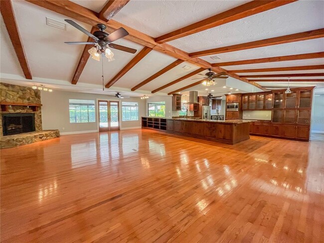 Building Photo - 3502 Sunbeam Dr