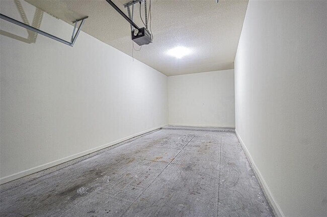 Building Photo - 18108 Villa Creek Dr