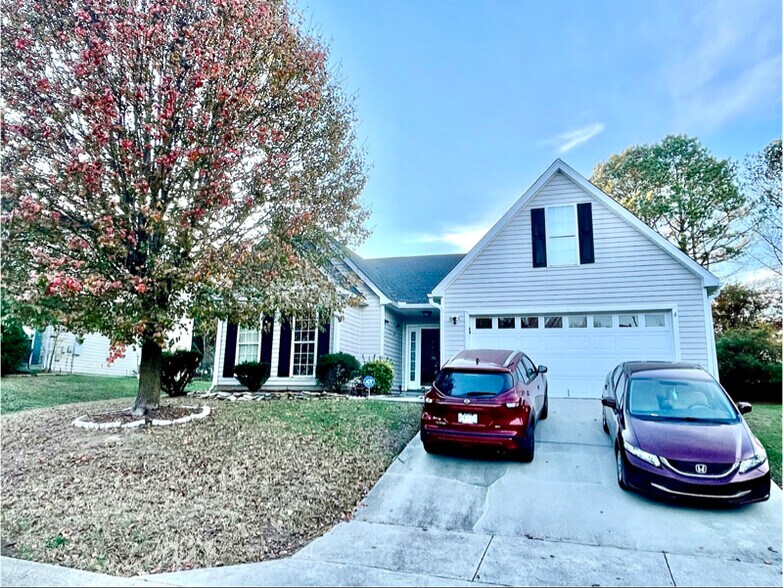 Building Photo - 5515 Laurel Grove Ln