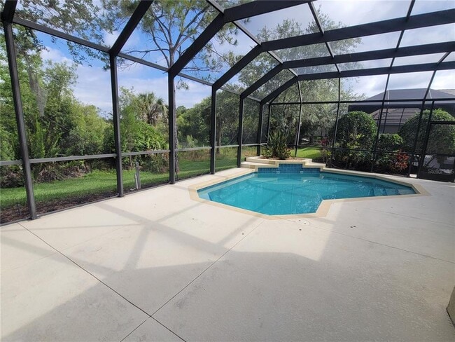 Building Photo - 7486 Edenmore St