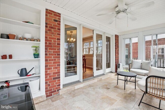 Building Photo - 5213 Rayland Dr