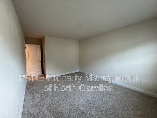 Building Photo - 5302 Tilley Manor Dr