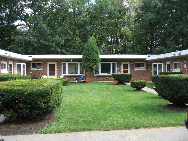 Building Photo - Brady Park Apartments