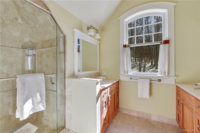 Building Photo - 8 Brady Rd