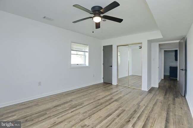 Building Photo - 8530 Wedding Dr