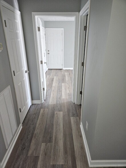 Building Photo - 124 Wolverine Trail