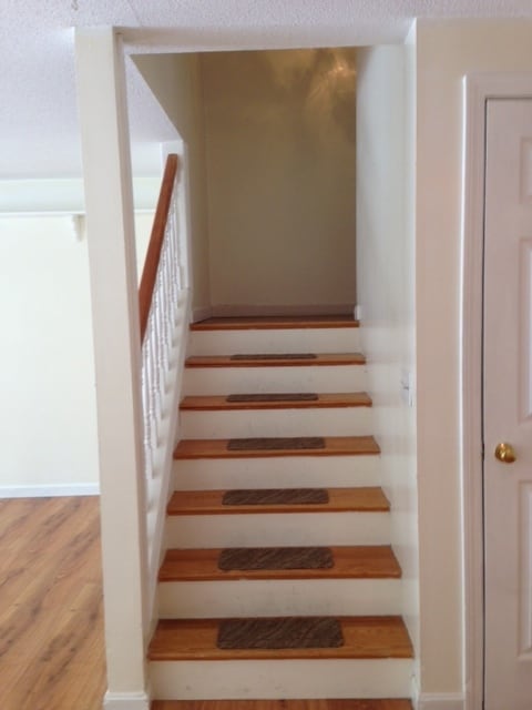 Building Photo - 30 Great Falls Dr