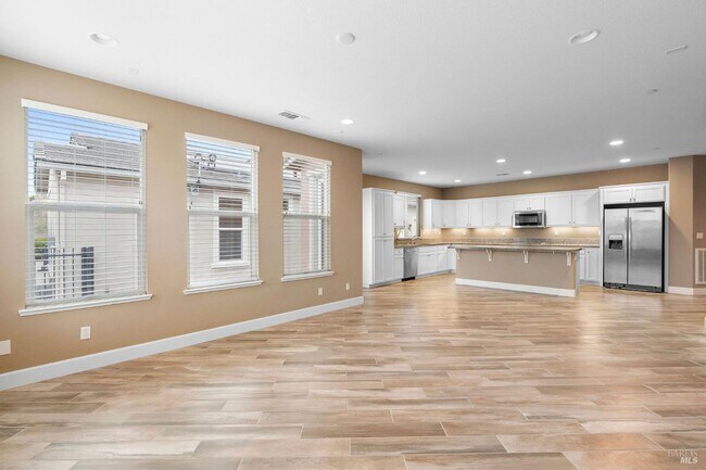 Building Photo - 123 Alpine Dr