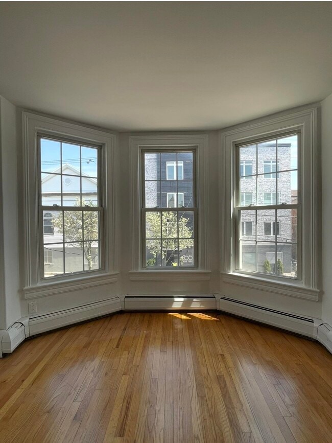 Building Photo - 307 New York Ave