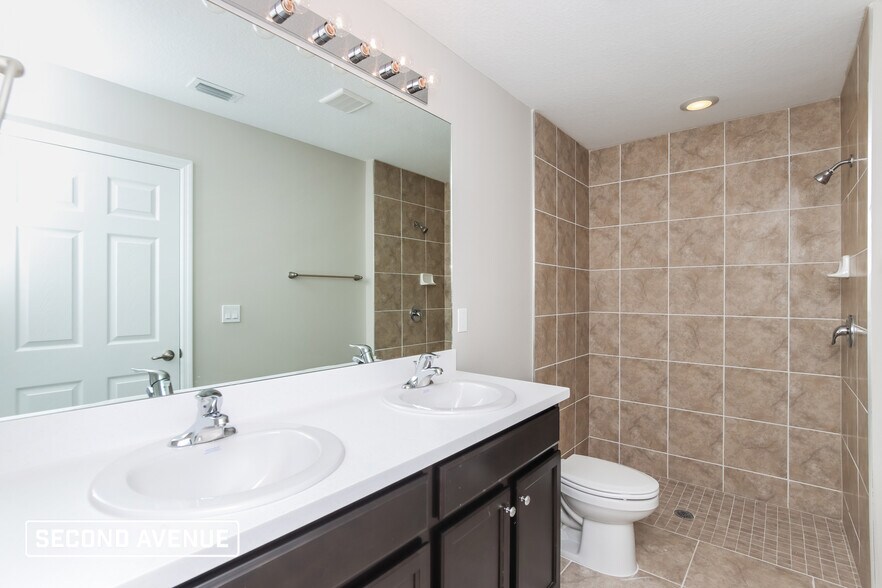 Building Photo - 1135 Tarleton St SE