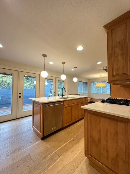 Building Photo - 15030 SW 150th Ct