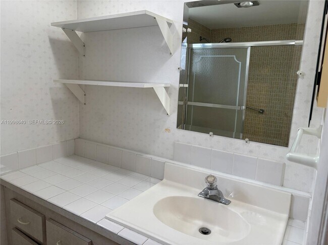 Building Photo - 200 Ashbury Rd