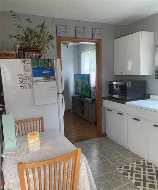 Building Photo - Spacious Two bedroom in Painesville!