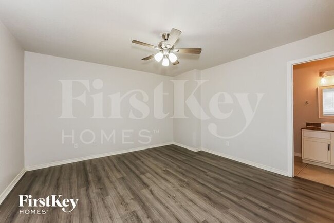 Building Photo - 13536 Vida Ln
