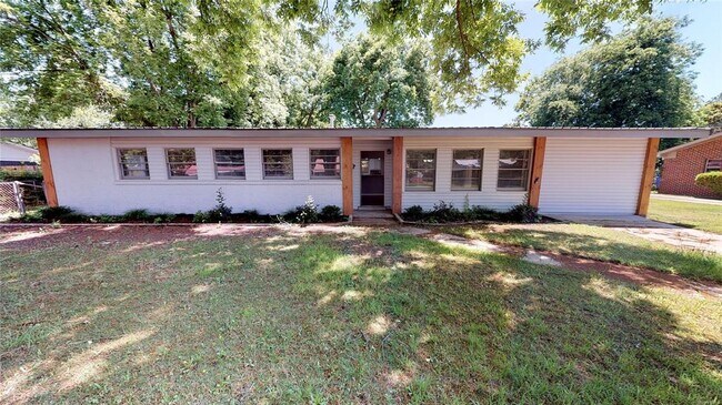 Primary Photo - 1170 Josephine Ave