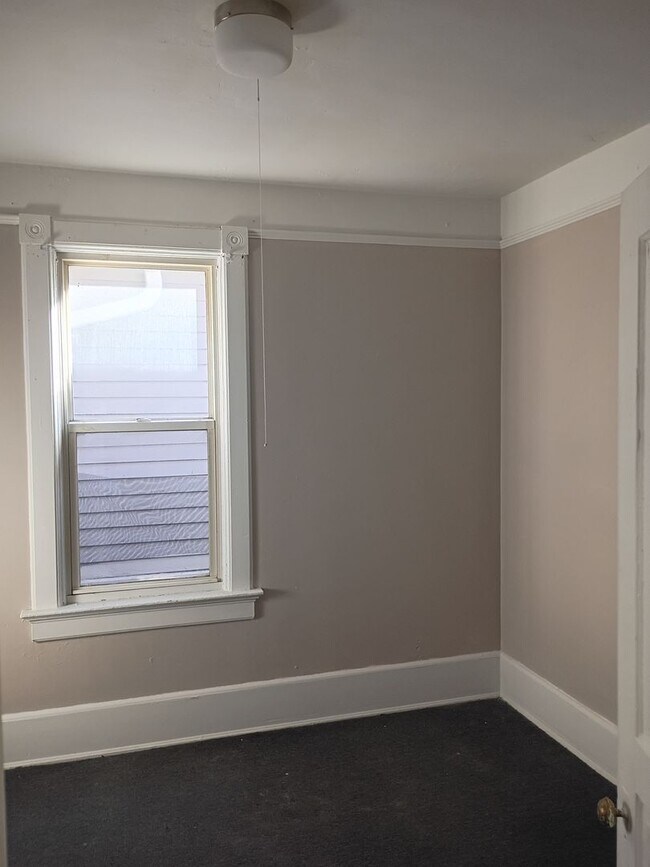 Building Photo - 1710wMineralM