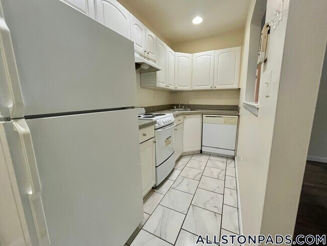 Building Photo - 26 Allston St
