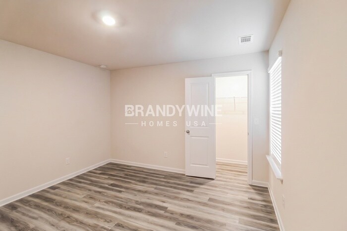 Building Photo - 238 Limestone Cir