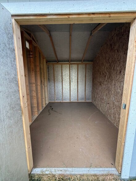 Building Photo - 7928 S DA VINCI DR