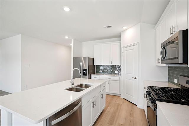 Building Photo - 537 Sierra Rdg