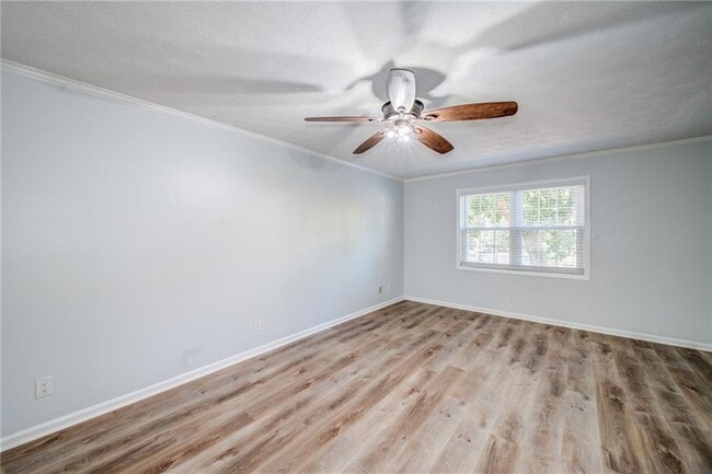 Building Photo - 280 Winding River Dr