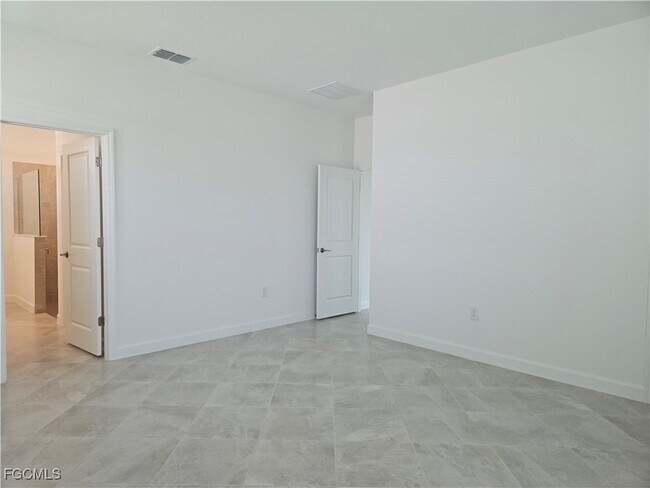 Building Photo - 20459 Copperhead Dr