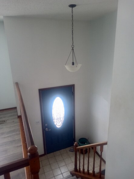 Building Photo - 6614 Royal Pkwy S