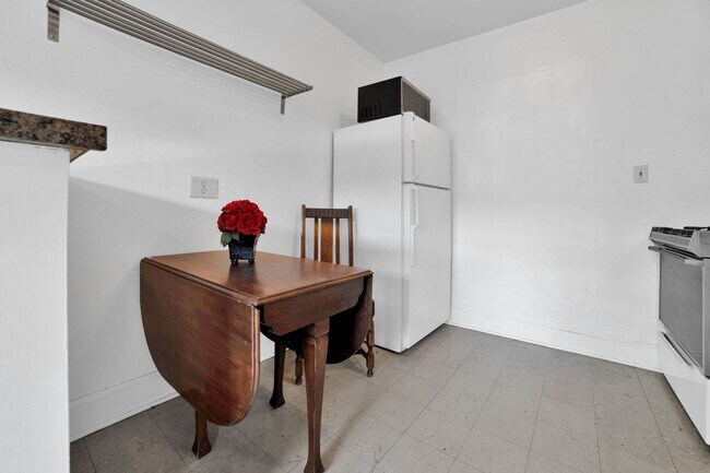 Floorplan - 610 Summit Apartments