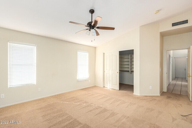 Building Photo - 12531 W Edgemont Ave