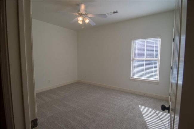 Building Photo - 6503 S 34th St