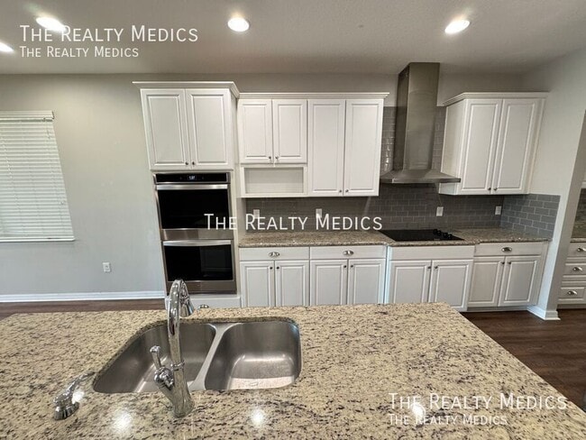 Building Photo - 5107 Appenine Loop W