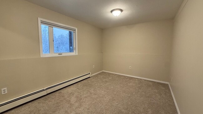 Building Photo - A spacious (4) bedroom corner lot home in Chugiak!