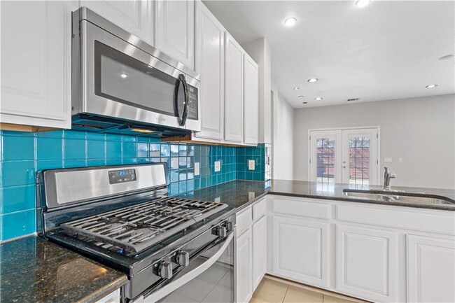 Building Photo - 4036 Barlow Dr