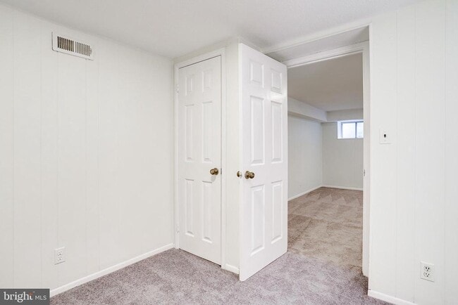 Building Photo - 2822 S Buchanan St