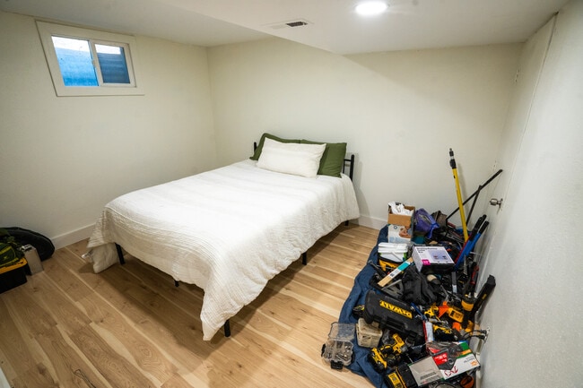 Building Photo - 6910 Brook Forest Dr