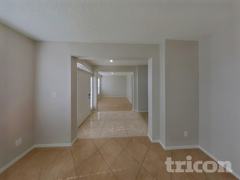 Building Photo - 1626 Rancho Dr