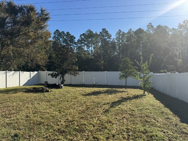 Building Photo - For Rent