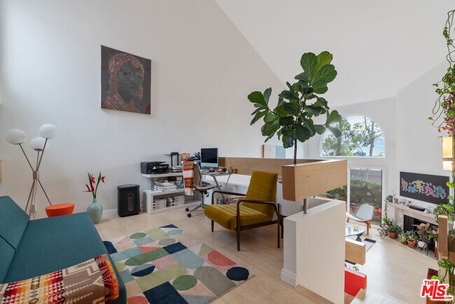 Building Photo - 1979 Grace Ave