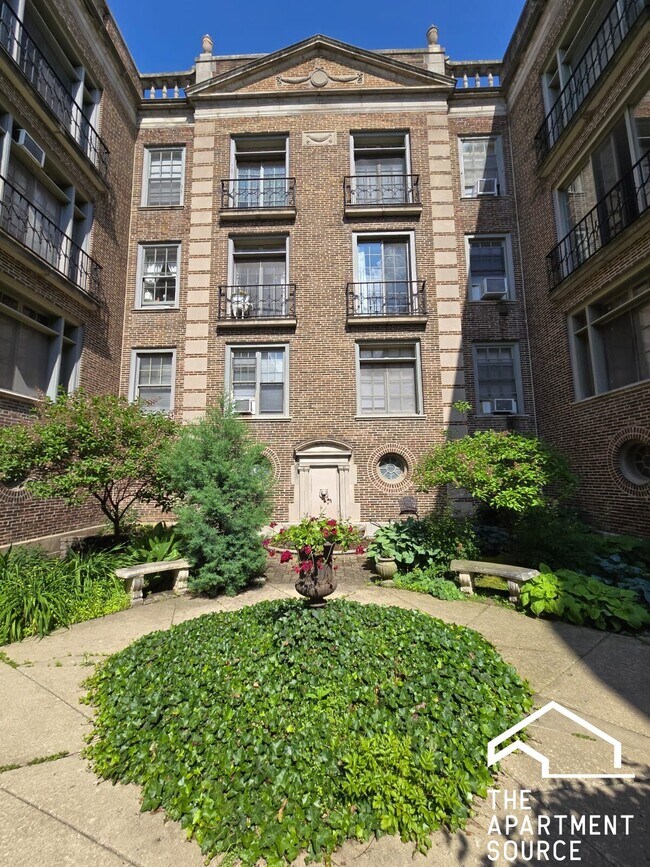 Building Photo - 911 Elmwood Ave