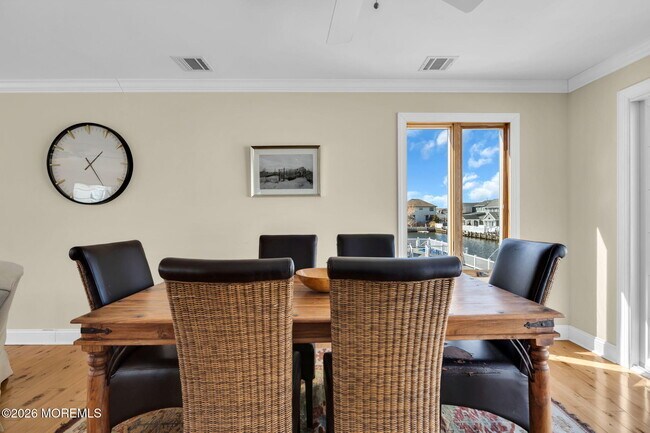 Building Photo - 326 Cutter Ln