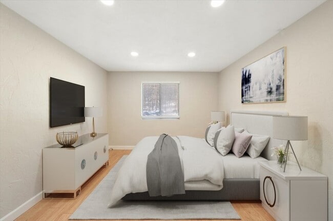 Building Photo - 176 Swanson Rd