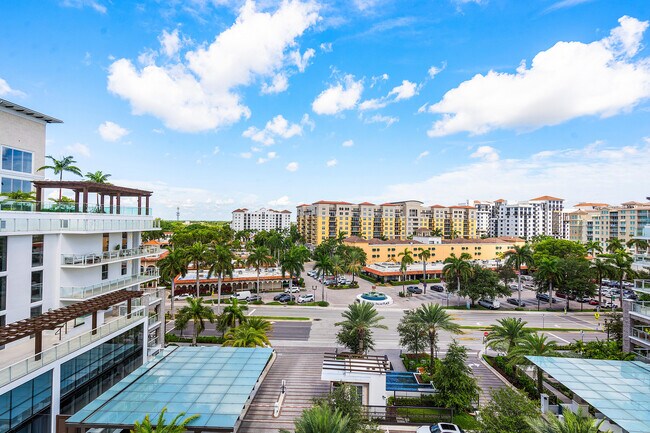 Building Photo - 210 SE Mizner Blvd