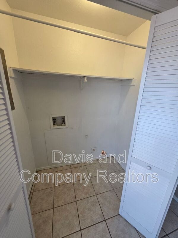 Building Photo - 4412 St Andrews Dr