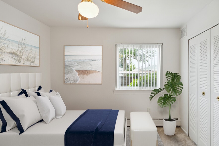 Building Photo - Tuscan Shores Apartments