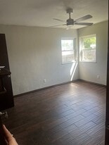 Building Photo - 4804 S By Pass Ter