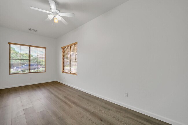 Building Photo - For Lease $3,300 Spacious 4-Bedroom Plus O...
