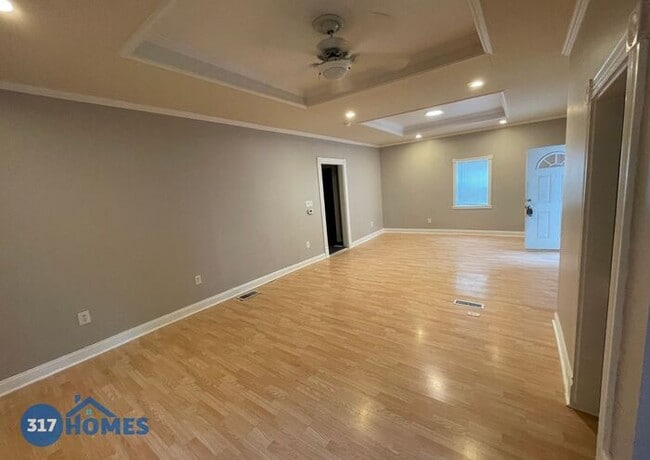 Building Photo - Completely renovated 2 bedroom 1 bath Dupl...