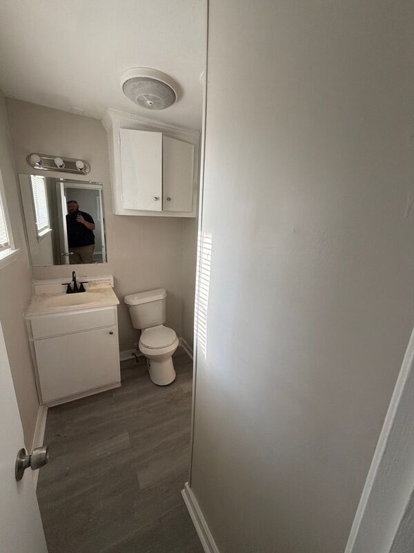 Building Photo - 228 Catalina Cir